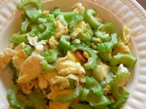 清晨吃瓜好吗,健康还是禁忌?揭秘清晨吃瓜的利与弊