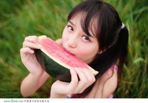 写真女吃瓜,揭秘娱乐圈幕后故事