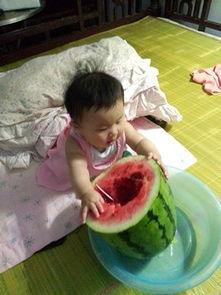 小孩哭吃瓜文案,揭秘小孩吃瓜的欢乐与泪水